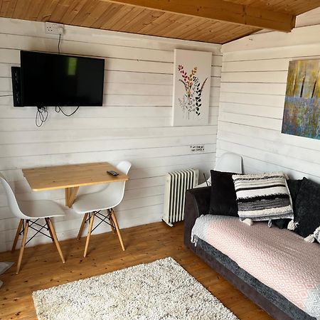 Ivy Rose Cabin No Hot Tub Bude Eksteriør bilde