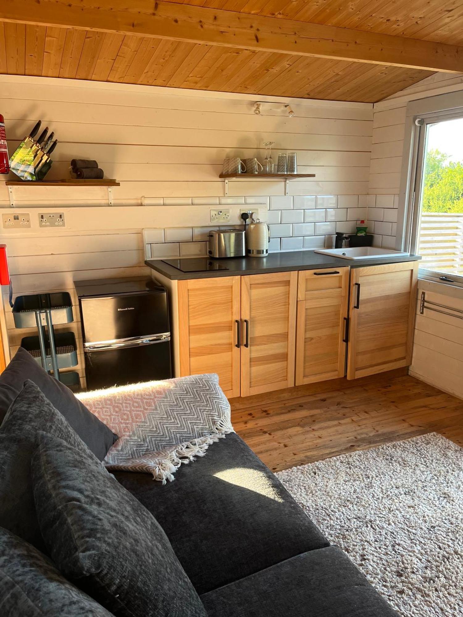 Ivy Rose Cabin No Hot Tub Bude Eksteriør bilde